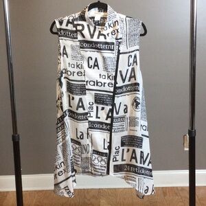 L Feratelli Graphic Black & White Boho Newspaper Print Sleeveless Blouse/Jacket